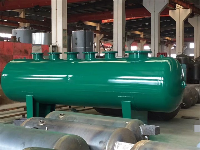 建瓯建瓯建瓯蒸汽分气缸1.jpeg